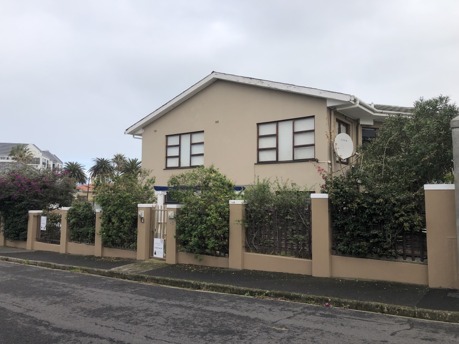 5 Bedroom Property for Sale in Strand North Western Cape